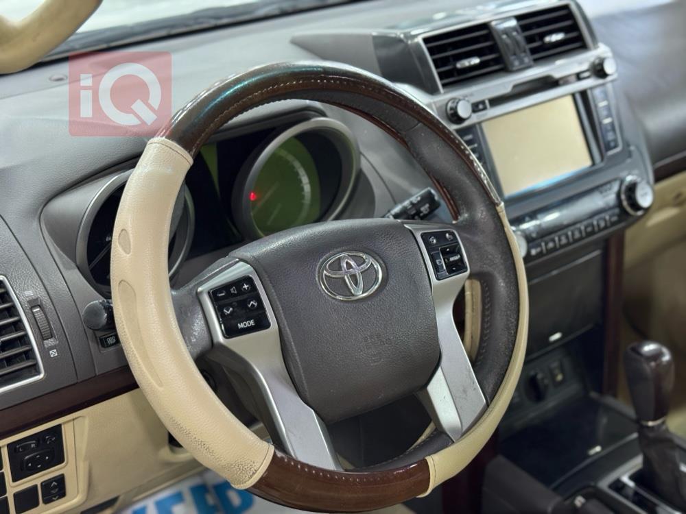 تۆیۆتا لاندكروزر پرادۆ